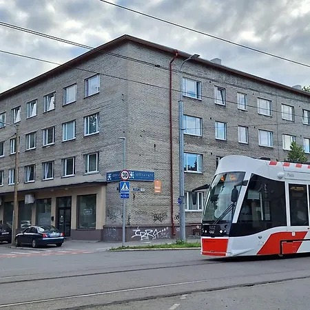 Airport - Bath - Kids Friendly Daire