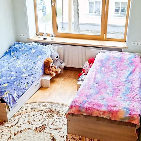 Appartamento Airport - Bath - Kids Friendly *