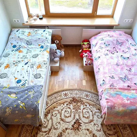 Airport - Bath - Kids Friendly Tallin