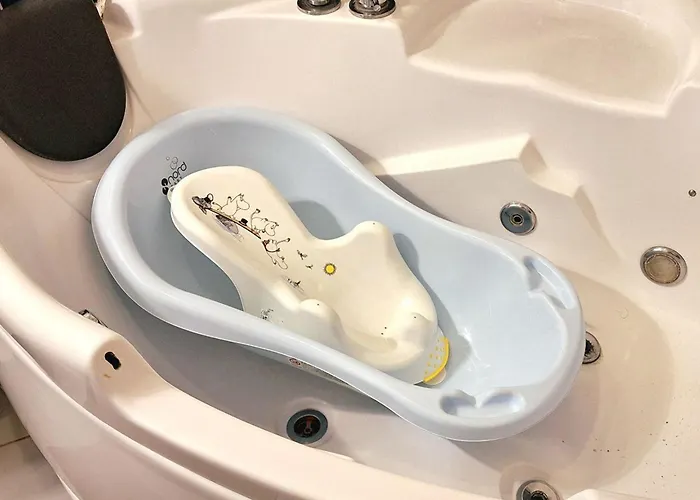 Airport - Bath - Kids Friendly Apartment