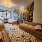 Airport - Bath - Kids Friendly Apartmán