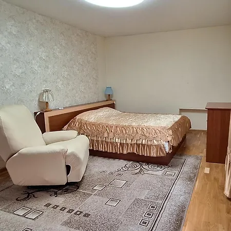Apartamento Airport - Bath - Kids Friendly Talin